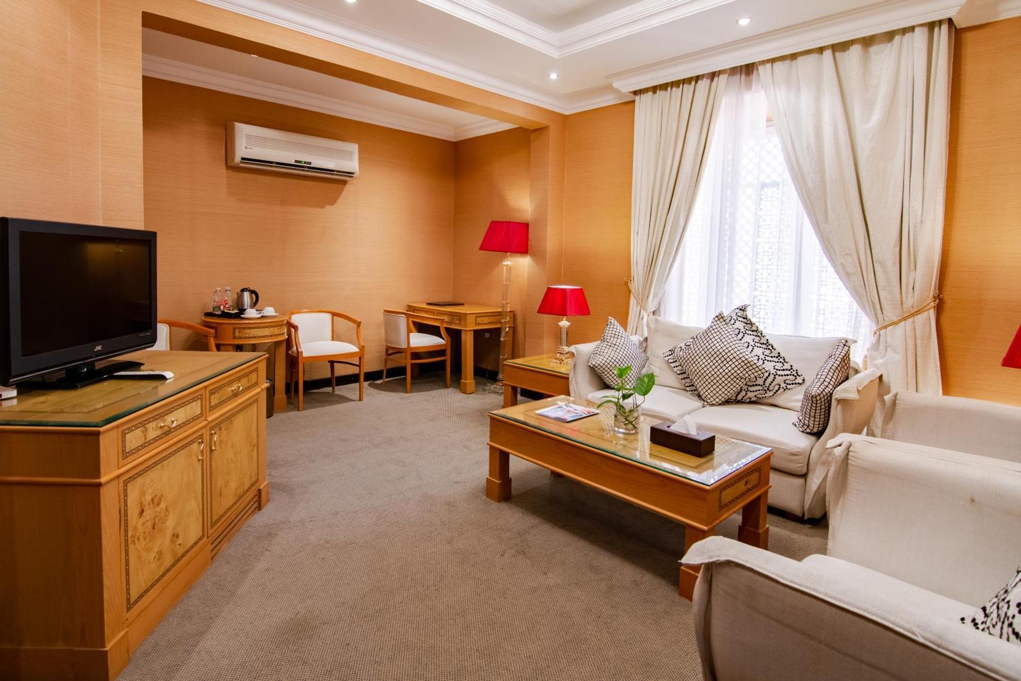 Garden Hotel Muscat By Royal Titan Group Екстер'єр фото