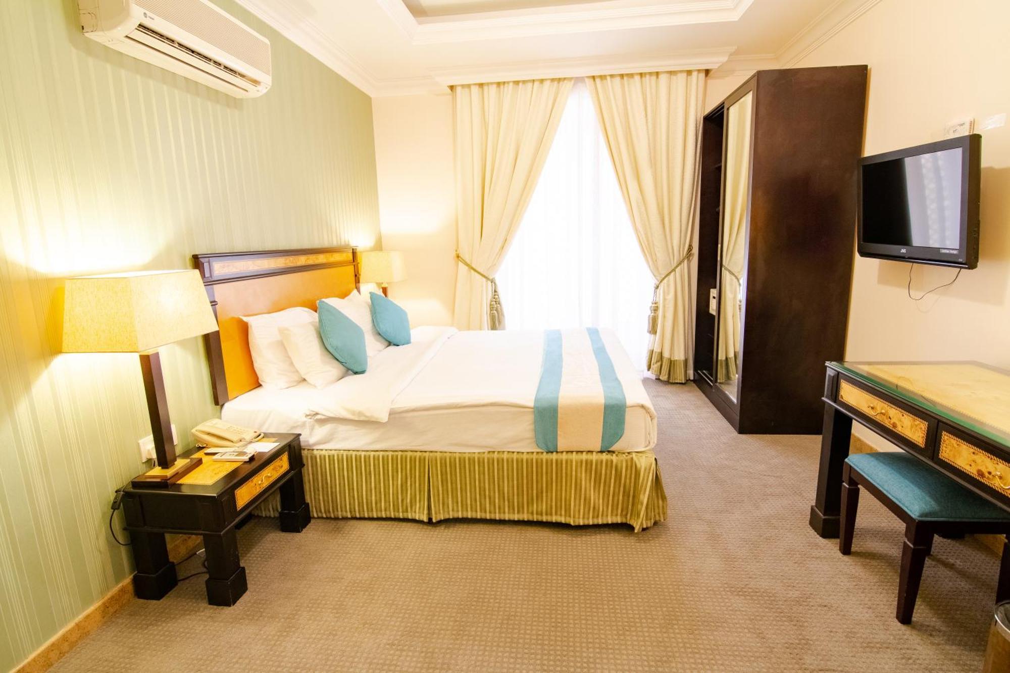 Garden Hotel Muscat By Royal Titan Group Екстер'єр фото